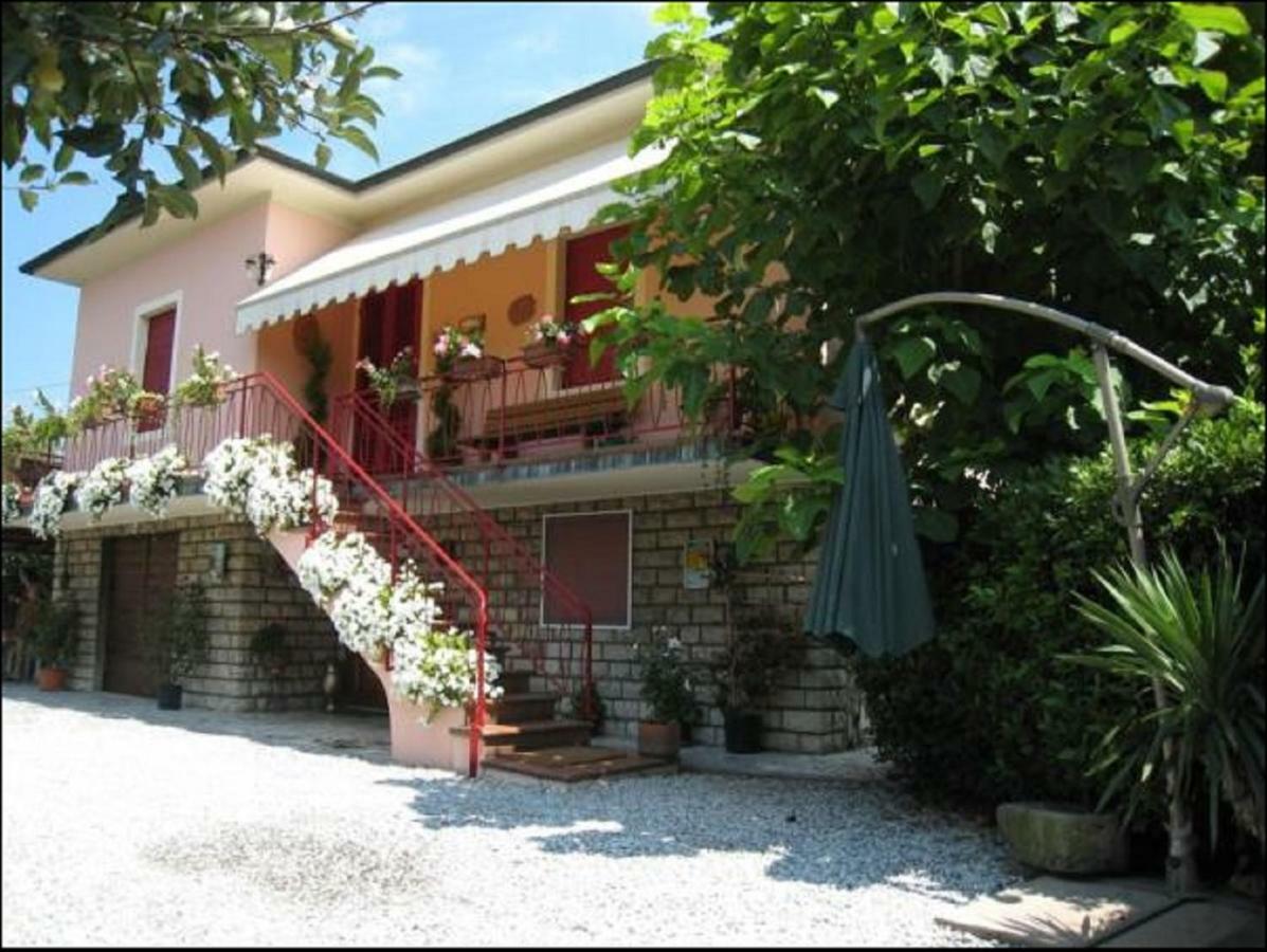 Casa Mary Villa Lucca Exteriör bild
